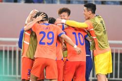 lol官网-关于热门足球赛事即将上演，球队寻求胜利的信息