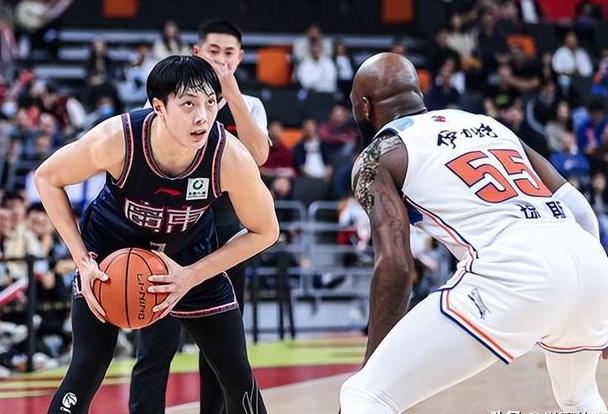 四川男篮主场大比分胜出，连胜势头强劲的简单介绍